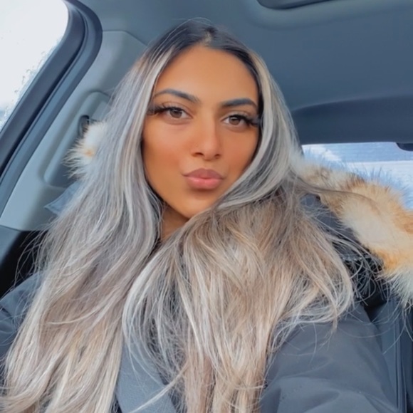 Meet your Posher, Hena - Picture 2 of 4